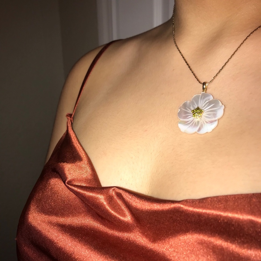 Flower necklace